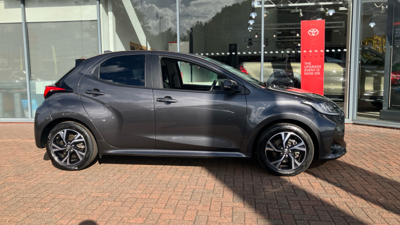 Toyota Yaris 1.5 Hybrid Design 5dr CVT Hybrid Hatchback